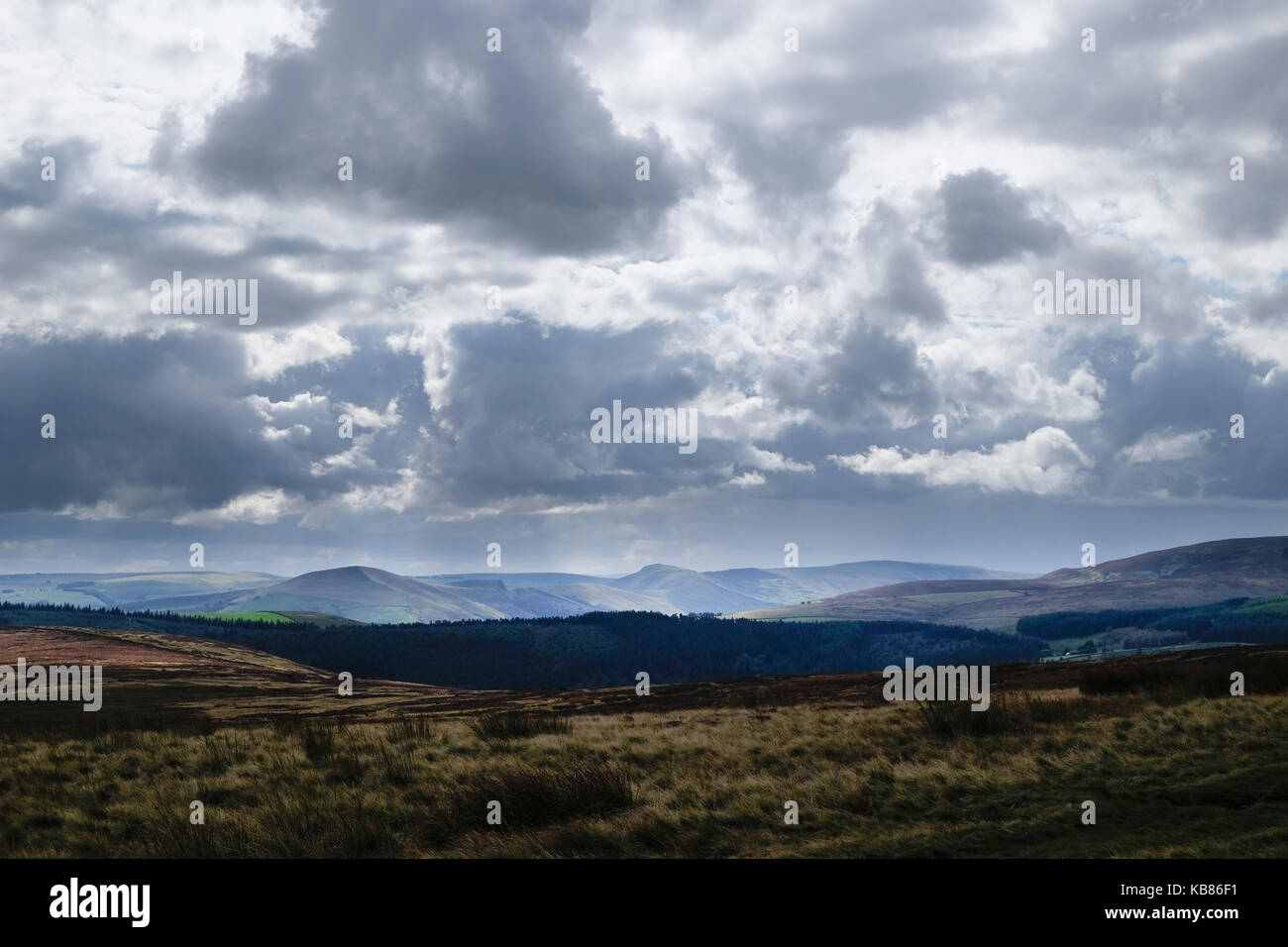 Verlieren Hill und Mam Tor von Abstieg von Derwnent Kante Stockfoto