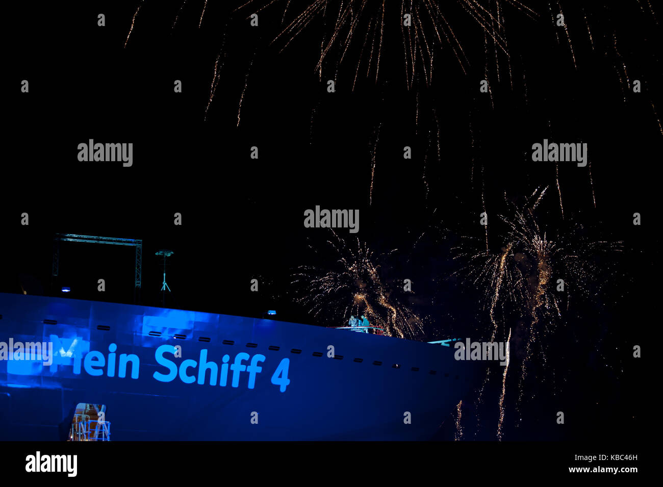 KIEL, Deutschland - Juni 05, 2015: TUI Cruises tauft seine neue Kreuzfahrtschiff "Mein Schiff 4'. Redaktionelle Verwendung. Stockfoto