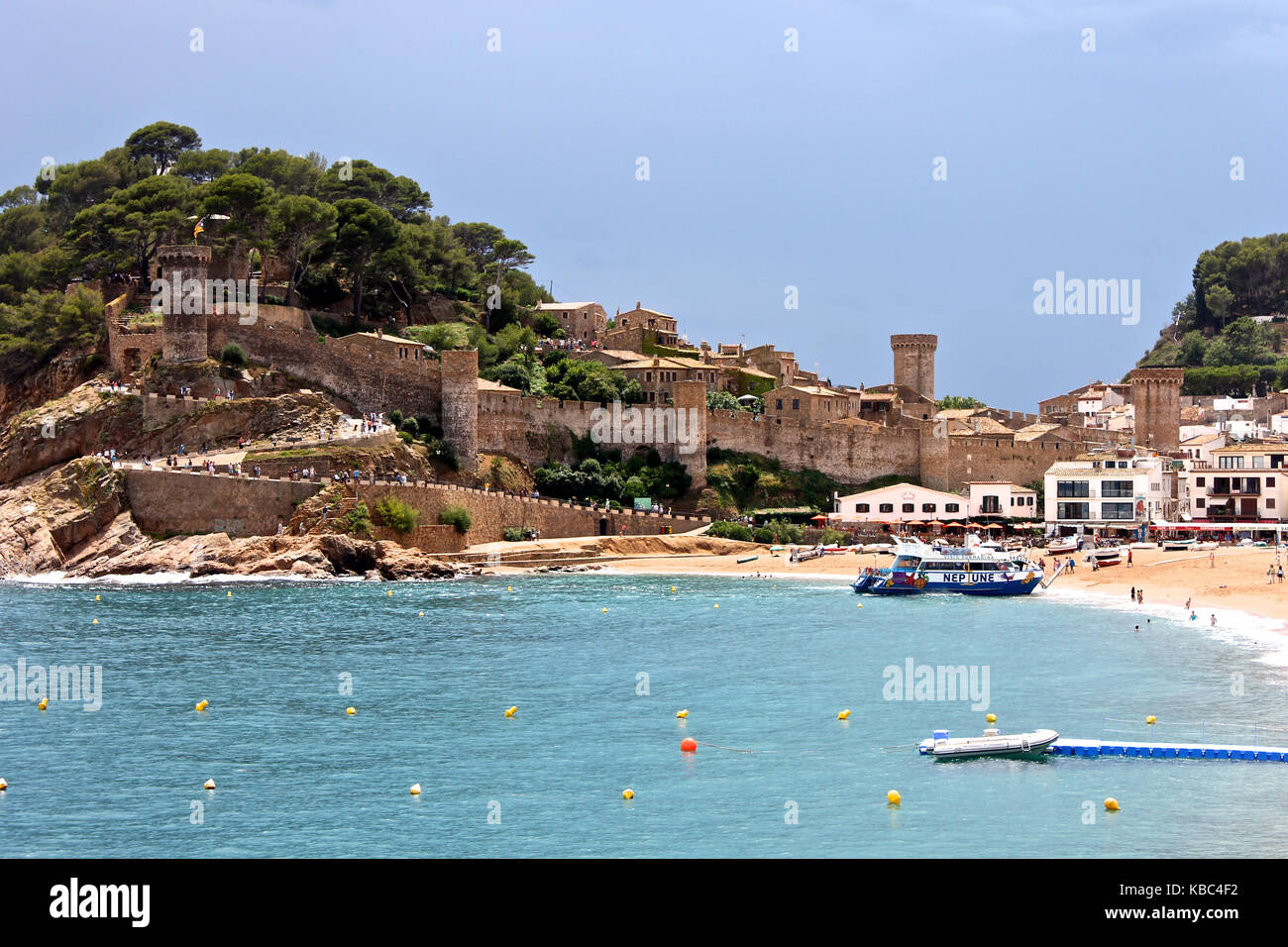 Blick auf die Vila Vella, eine Festung in Tossa de Mar, Katalonien, Spanien Stockfoto