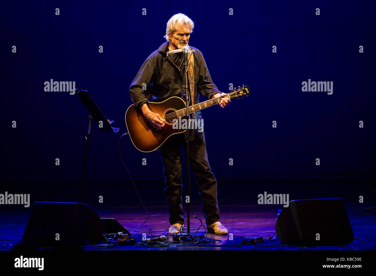 Der amerikanische Sänger, Songwriter und Musiker Kris Kristofferson führt ein Live Konzert in Oslo Konserthus. Norwegen, 03/09 2016. Stockfoto