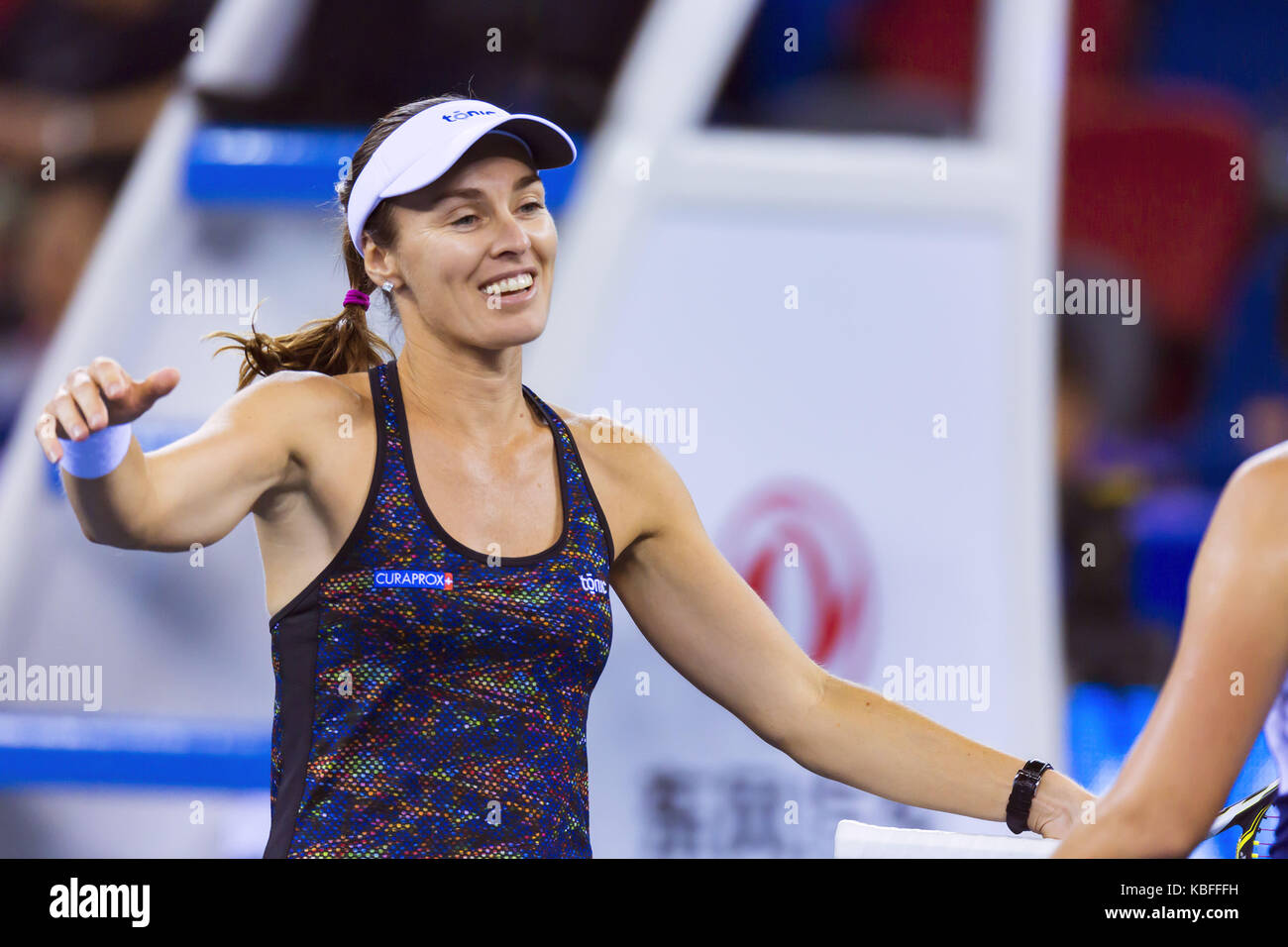 Wuhan, Wuhan, China. 29 Sep, 2017. Die Schweizer Tennisspielerin Martina Hingis und Chinesische tennis player Chan Yung-jan Niederlage Peng Shuai und Indische Tennisspielerin Sania Mirza am WTA Wuhan Öffnen in Wuhan, Zentralchina Provinz Hubei, 29. September 2017. Credit: SIPA Asien/ZUMA Draht/Alamy leben Nachrichten Stockfoto