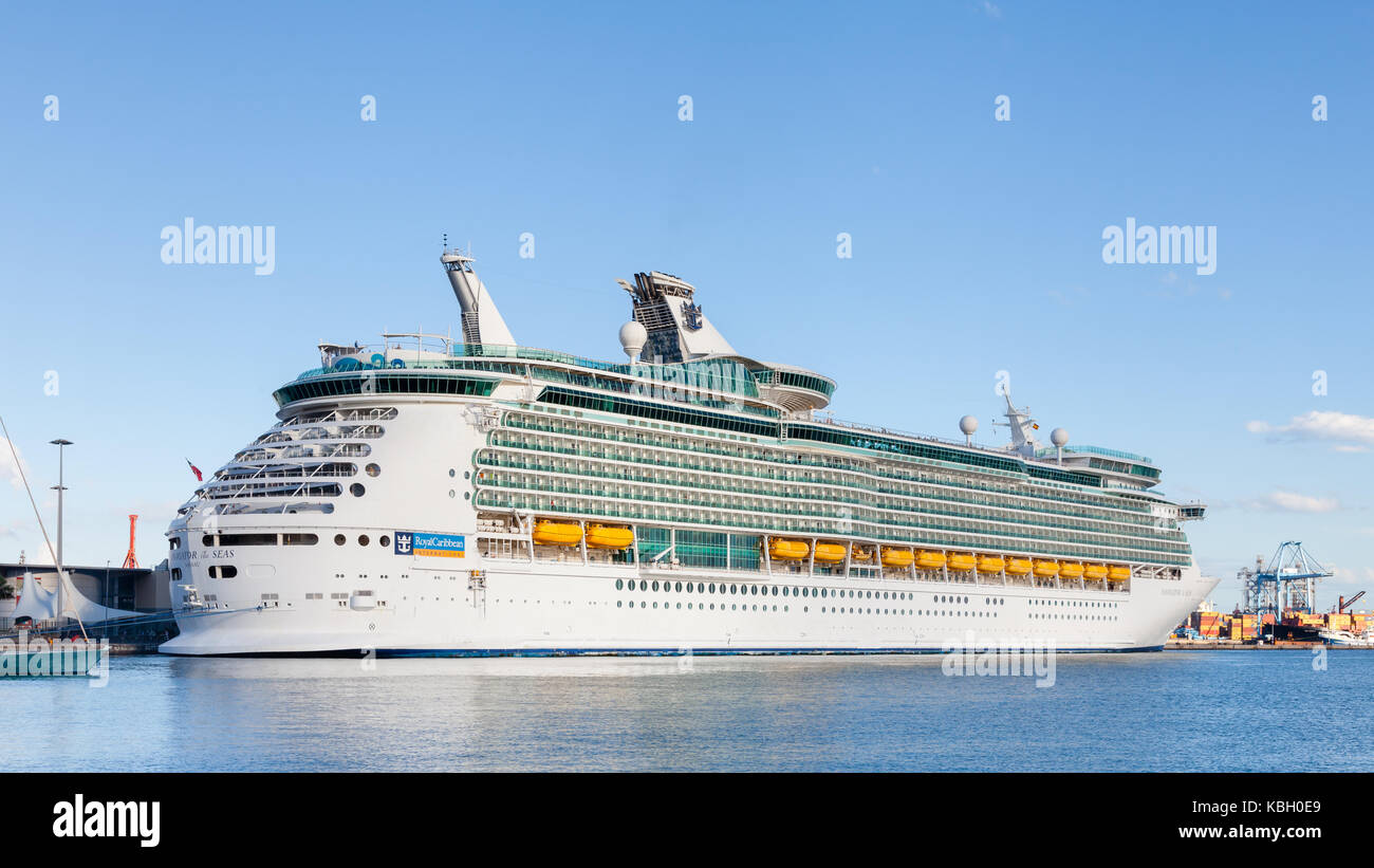 Royal Caribbean Cruise Schiff Navigator of the Seas abgebildet ist im Hafen von Las Palmas de Gran Canaria, Spanien. Stockfoto