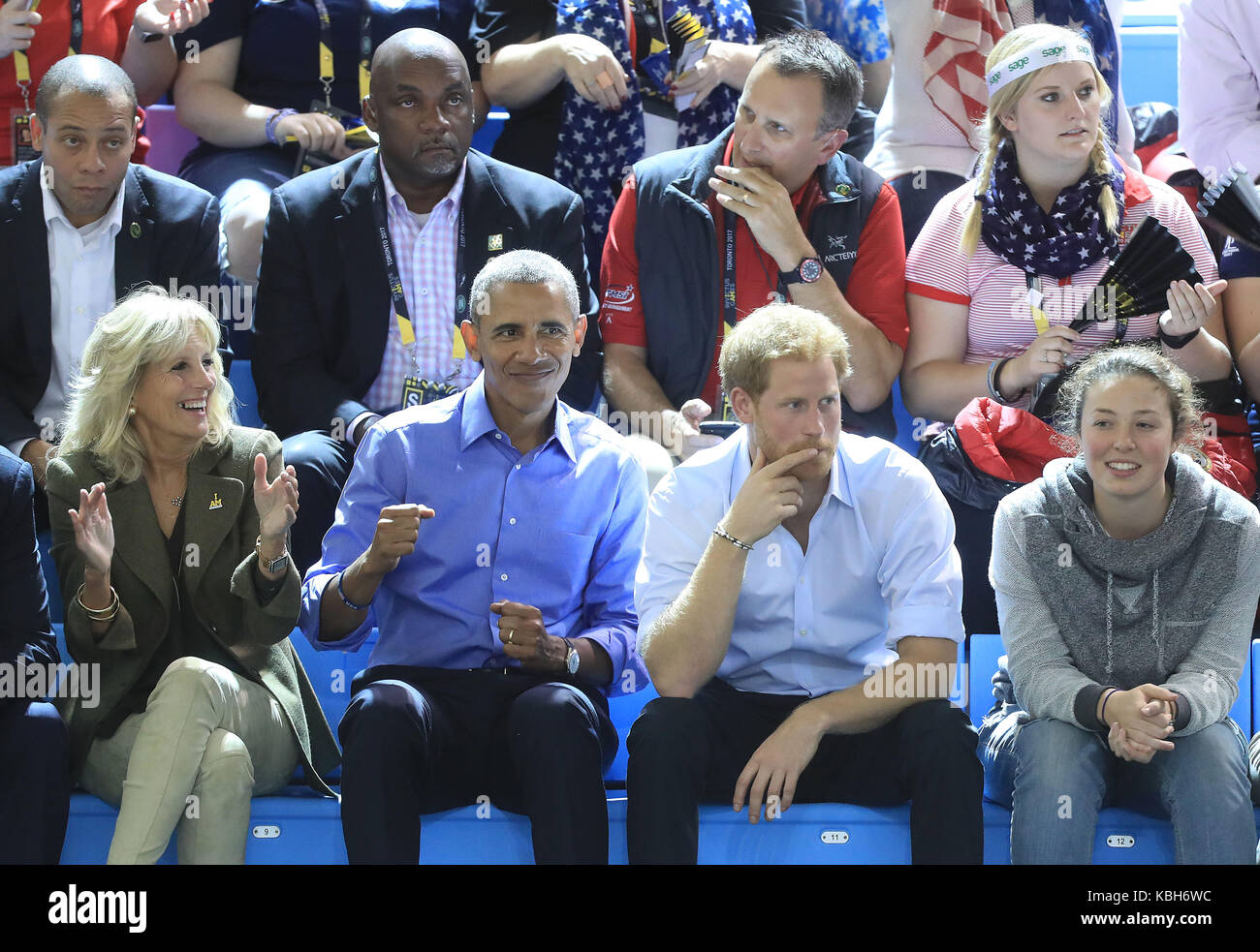 Barack Obama und Prinz Harry watch Rollstuhlbasketball an den Pan Am Sportzentrum an der 2017 Invictus Spiele in Toronto, Kanada. Stockfoto