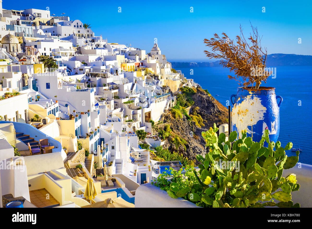 stra-en-von-fira-santorini-griechenland-traditionelle-und-ber-hmte