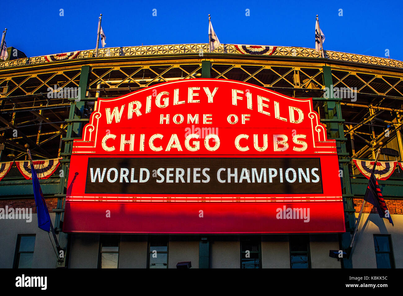 Wrigley Field Zeichen bei der Bekanntgabe der Chicago Cubs als World Series Champions Stockfoto