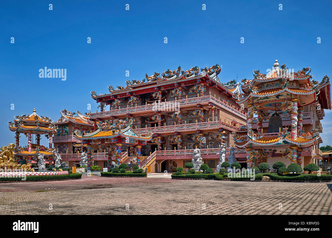 Chinesischer Tempel. Thepsathit Phra Kiti Chalerm chinesische Schrein. Bang Saen, Chonburi Thailand Südostasien Stockfoto