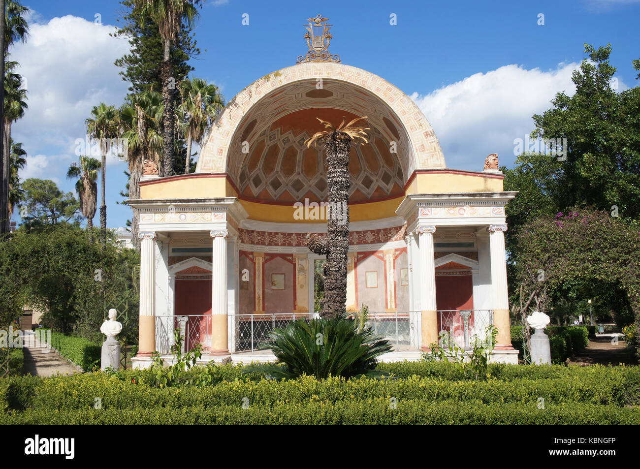 Die südlichen Exedra des Villa Giulia Park (Villa del Popolo, der Villa Flor) in Palermo, Sizilien, Italien Stockfoto