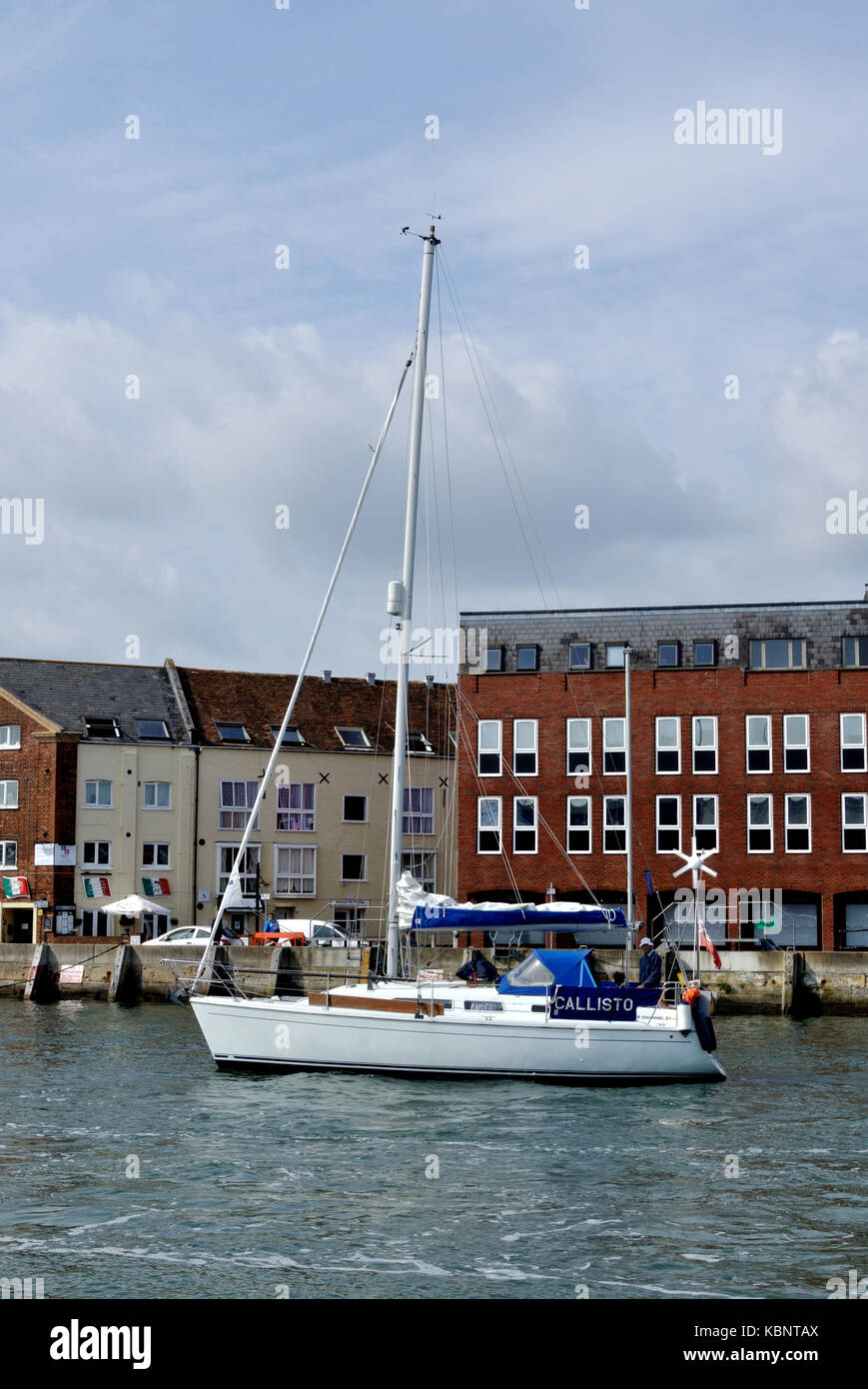 Die yacht Callisto entlang Poole Quay, Poole, Dorset macht. Stockfoto