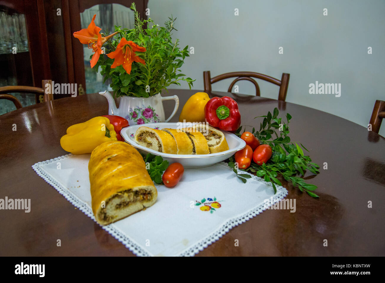 Hausgemachte gefülltes Brot Stockfoto