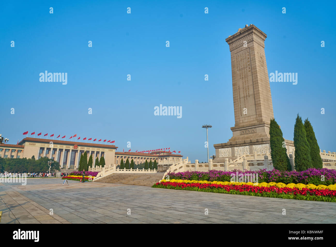Der Menschen Helden Denkmal auf dem Tian'anmen-Platz im Zentrum von Peking, der Hauptstadt von China Stockfoto