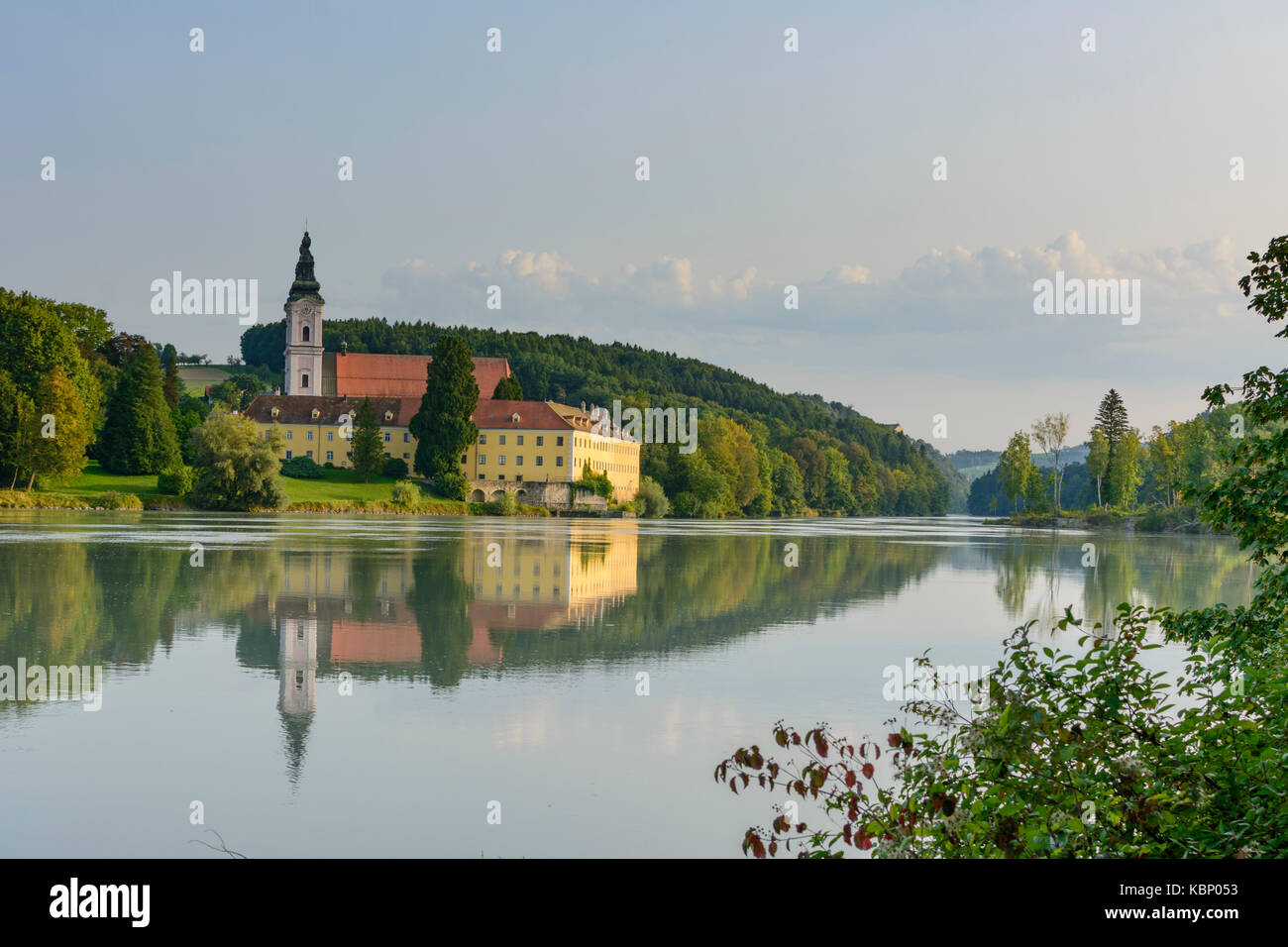 Schloss Kloster Kirche Schloss Vornbach, River Inn, Neuburg am Inn, Niederbayern, Oberbayern, Bayern, Bayern, Deutschland Stockfoto