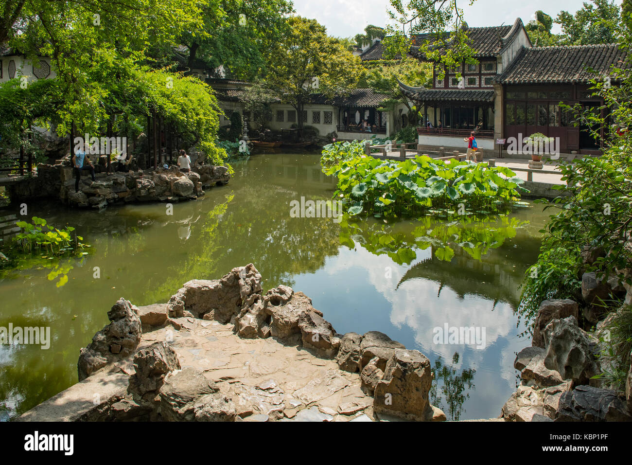 See in den Lingering Garten, Suzhou, China Stockfoto