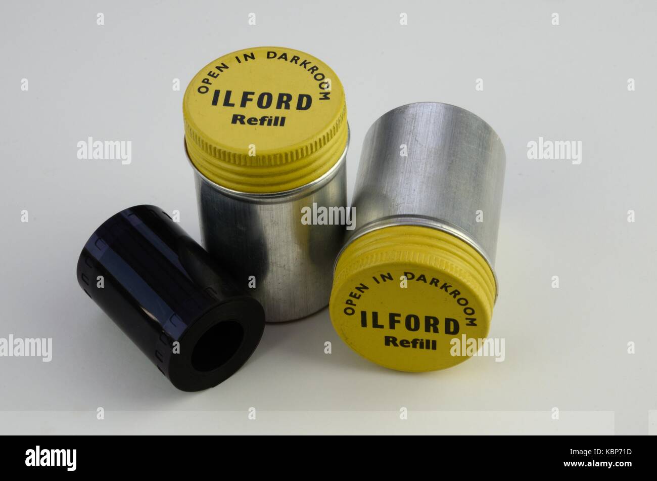 Vintage Ilford 35-mm-Film Nachfülldosen Stockfoto