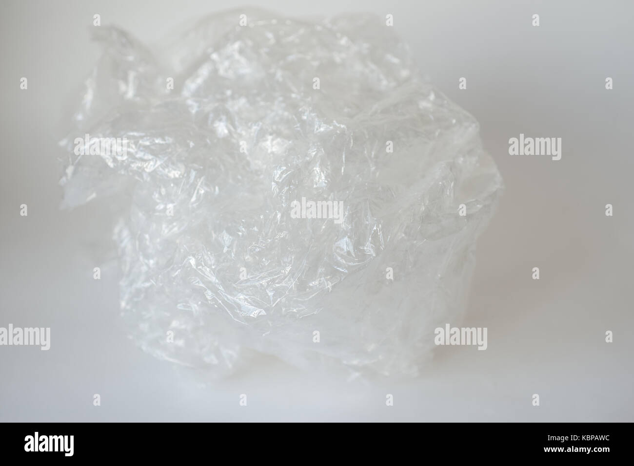 Zerknitterte Plastiktüte transparent. Soft Focus Stockfoto