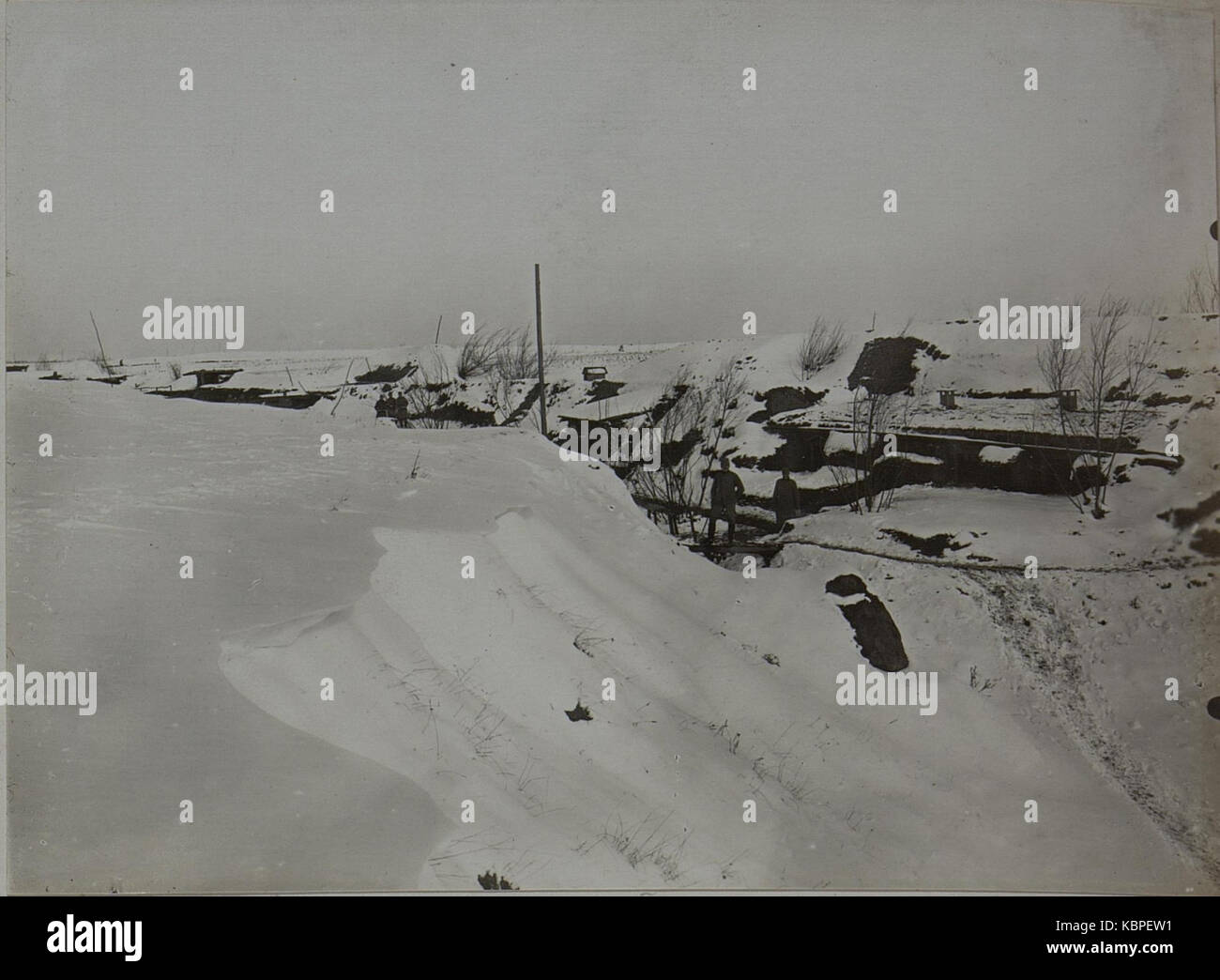 8 cm 115 8 Feldkanonen Regiment 30 2 in Kotolostrika. (BildID) 15448739 Stockfoto