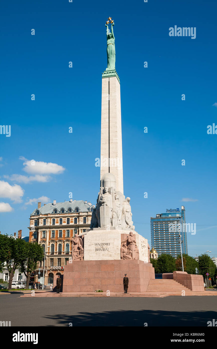 RIGA, Lettland - 04. SEPTEMBER 2014 - Freiheitsdenkmal in Riga, Lettland. Stockfoto