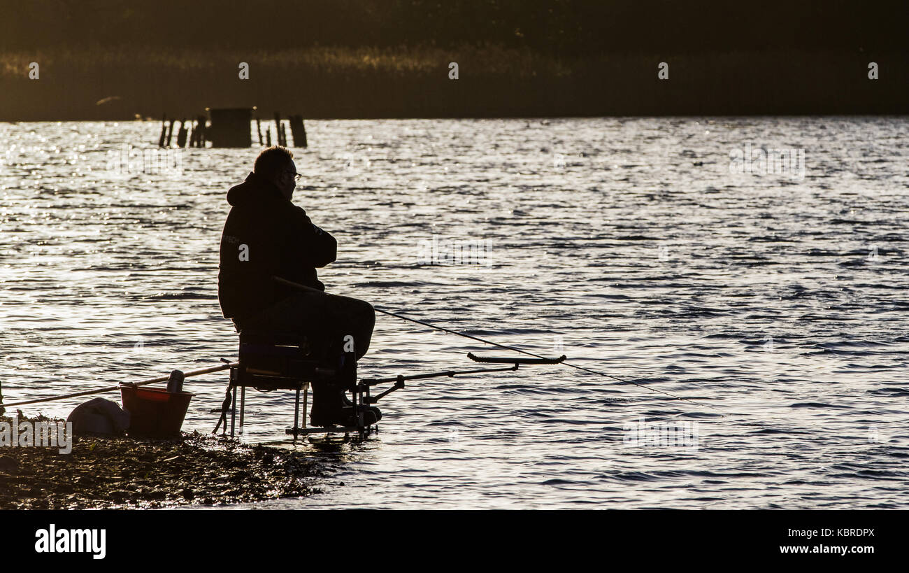 Angler auf Behälter Chard, Somerset, Großbritannien Stockfoto