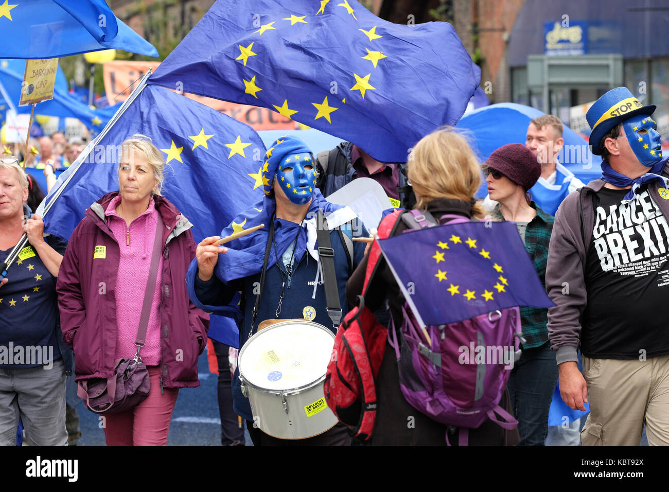 Stop Brexit März, Manchester City Centre, Sonntag, 1. Oktober 2017 - große Proteste von Tausenden von Stop Brexit Anhänger durch das Stadtzentrum von Manchester am Eröffnungstag der Parteitag der Konservativen Partei. Steven Mai/Alamy leben Nachrichten Stockfoto