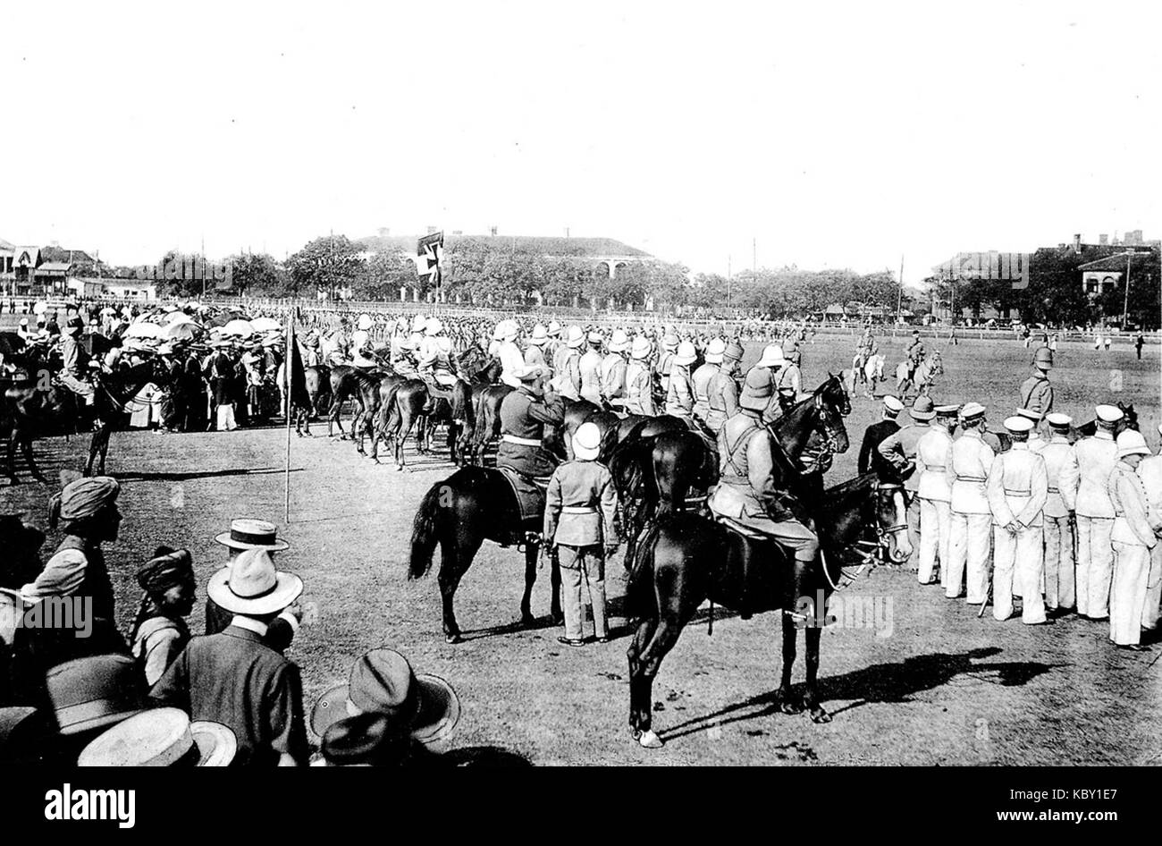 Parade vor dem Generalfeldmarschall Grafen Waldersee mit dem pferderennbahn am 22. September 1900 Stockfoto