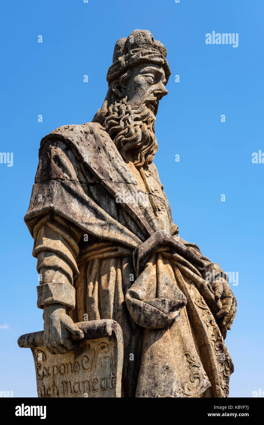 Speckstein Statue der Prophet Nahum, die von Aleijadinho, Wallfahrtskirche Bom Jesus tun, Matosinhos, Congonhas do Campo, Minas Gerais, Brasilien. Stockfoto