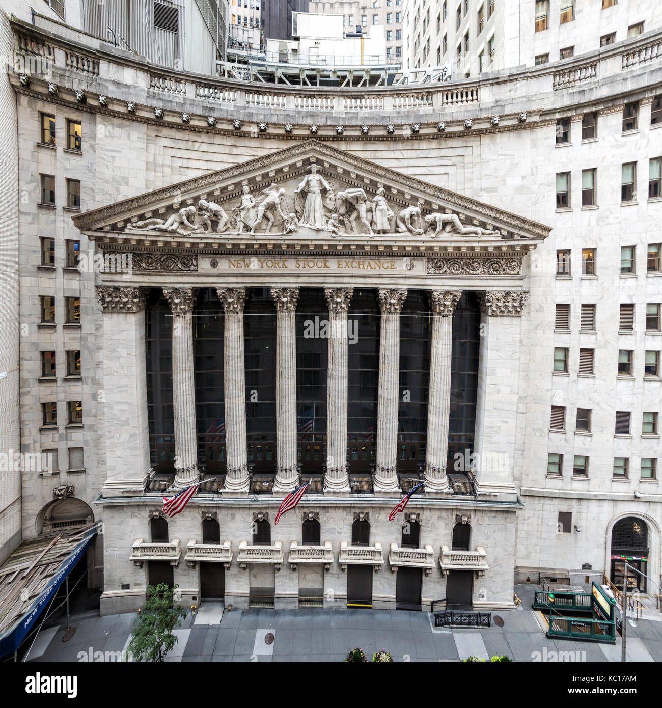 Der Kalkstein Fassade des weltberühmten New York Stock Exchange Gebäude an der Wall Street. Von John Quincy Adams Ward im Jahr 1904 modelliert. Stockfoto