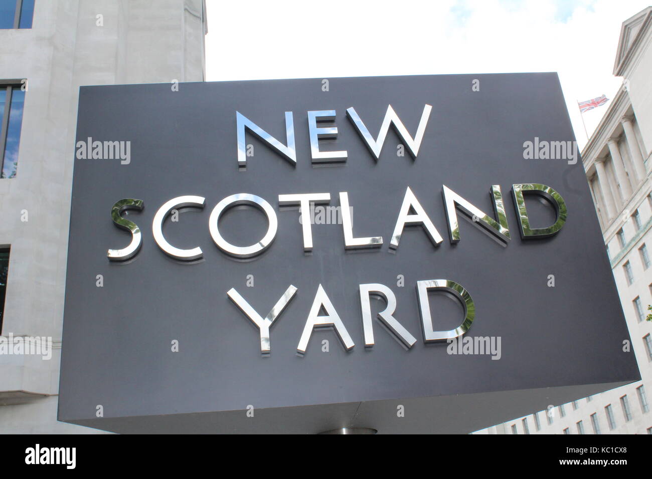 Neues Zeichen von Scotland Yard in London Stockfoto