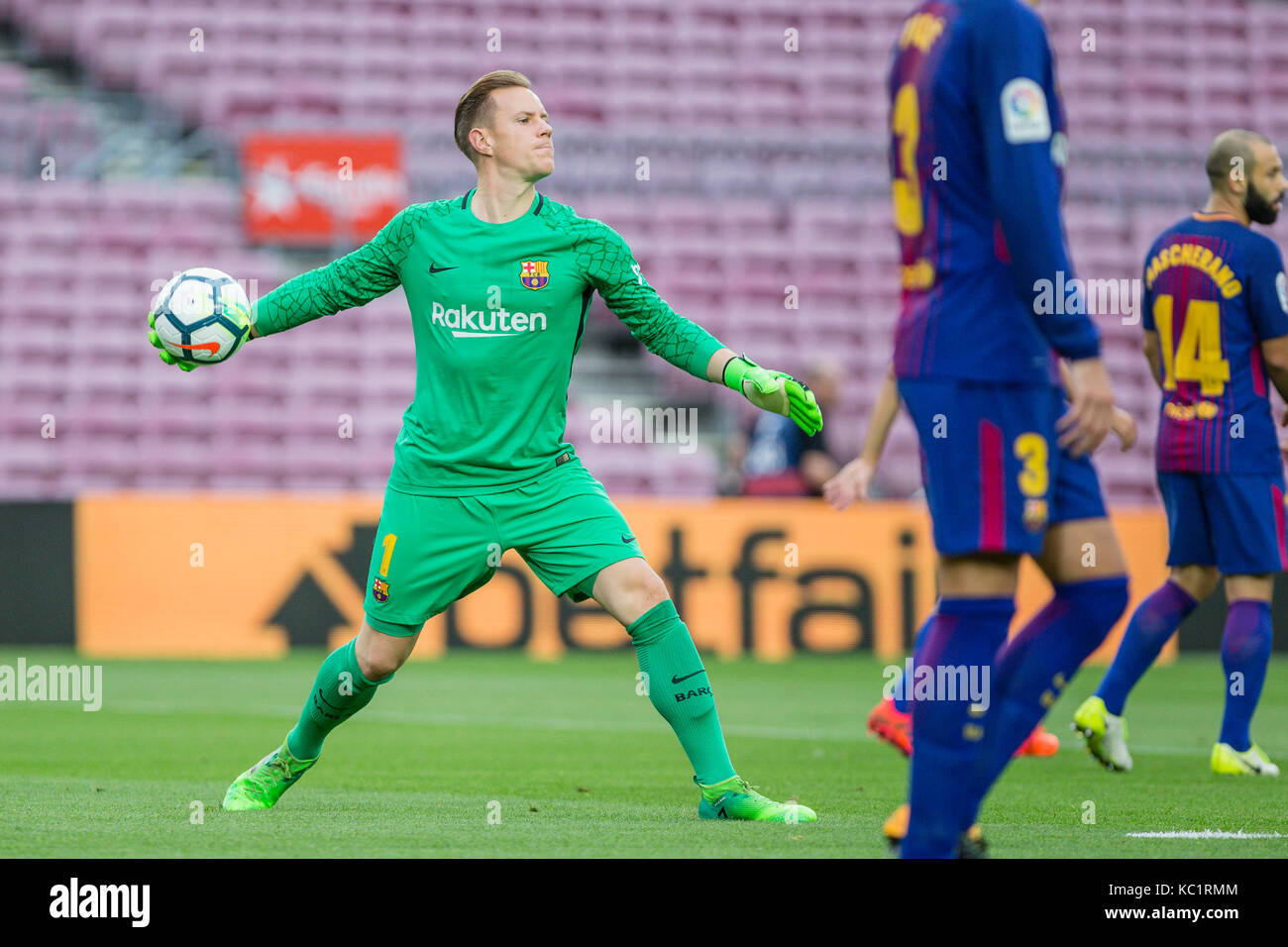 Barcelona, Spanien. Am 1. Oktober 2017. Treber - Andre ter Stegen während des Spiels zwischen dem FC Barcelona gegen Las Palmas, für die Runde 7 der Liga Santander, spielte im Camp Nou Stadion am 1. Oktober 2017 in Barcelona, Spanien. Credit: Gtres Información más Comuniación auf Linie, S.L./Alamy leben Nachrichten Stockfoto