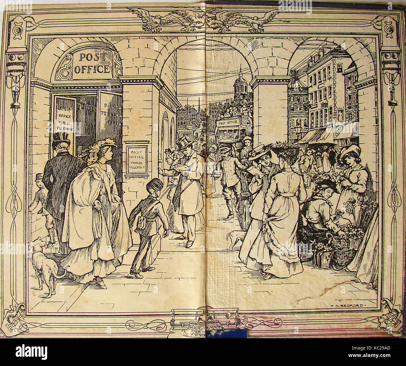 1905 - die Innenseite eines Buches angezeigt Massen Fräsen über außerhalb eines viktorianischen Post in England und den Moden der Zeit, einschließlich der uniformierten Telegramm messenger Jungs, ein Chauffeur und Blumenverkäufer Stockfoto