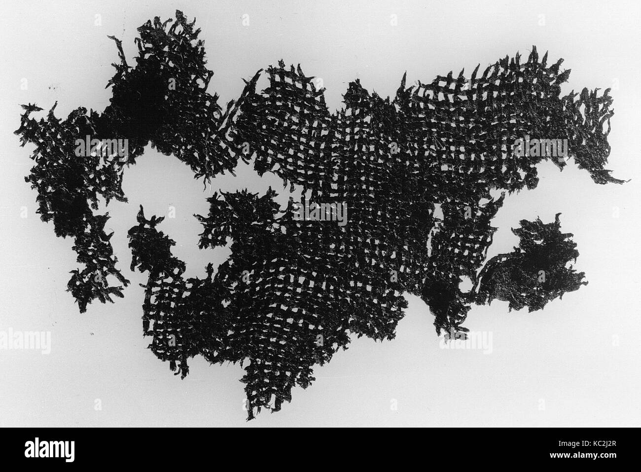 Textile Fragment, Schweizer, Gewebe aus Spinnstoffen, Gesamt: 2 5/16 x 1 5/8 in. (5,9 x 4,1 cm), Textiles-Woven Stockfoto