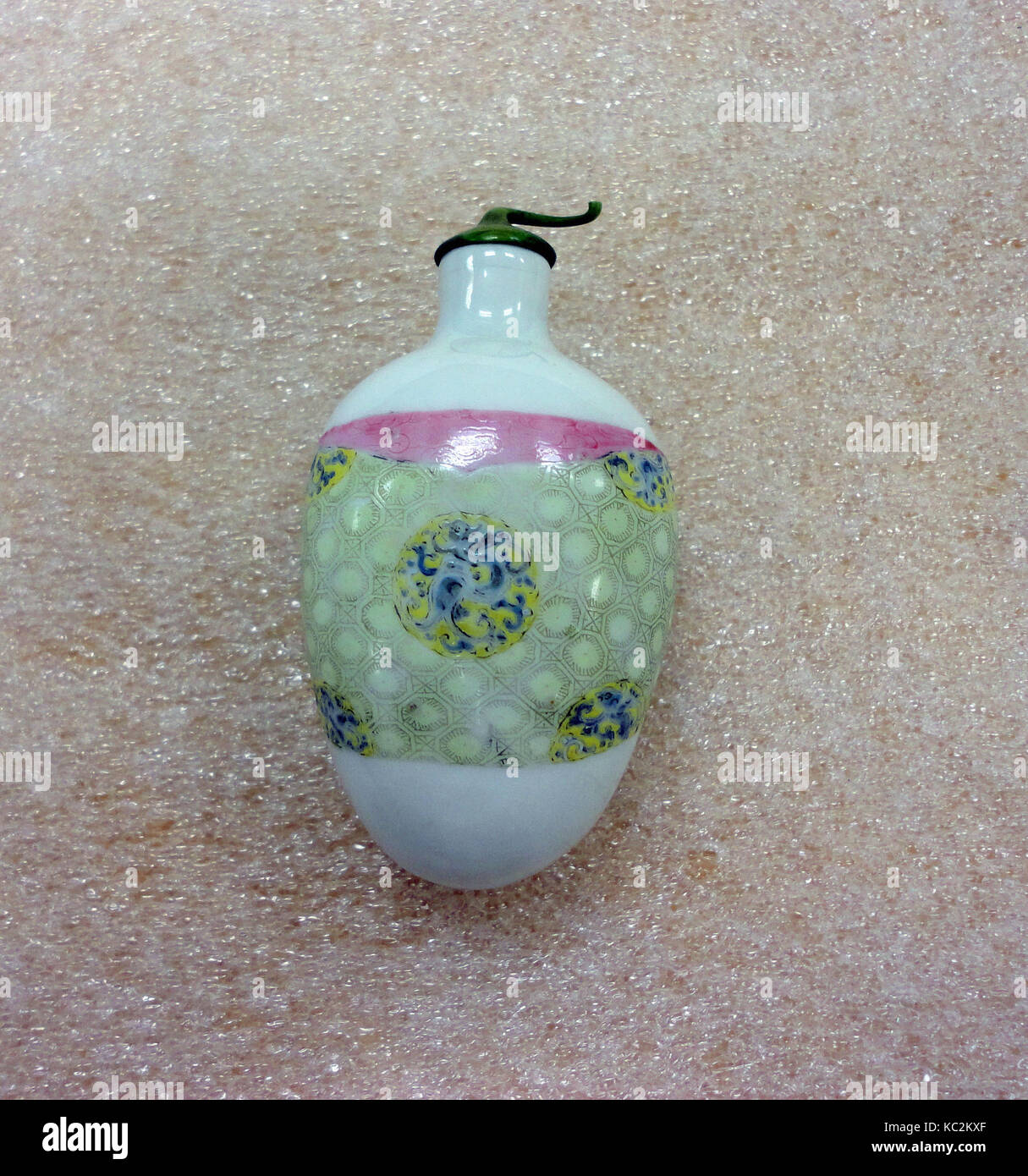 Schnupftabak Flasche mit Design von Paket-Wrapper, Ende des 18. Jahrhunderts Stockfoto