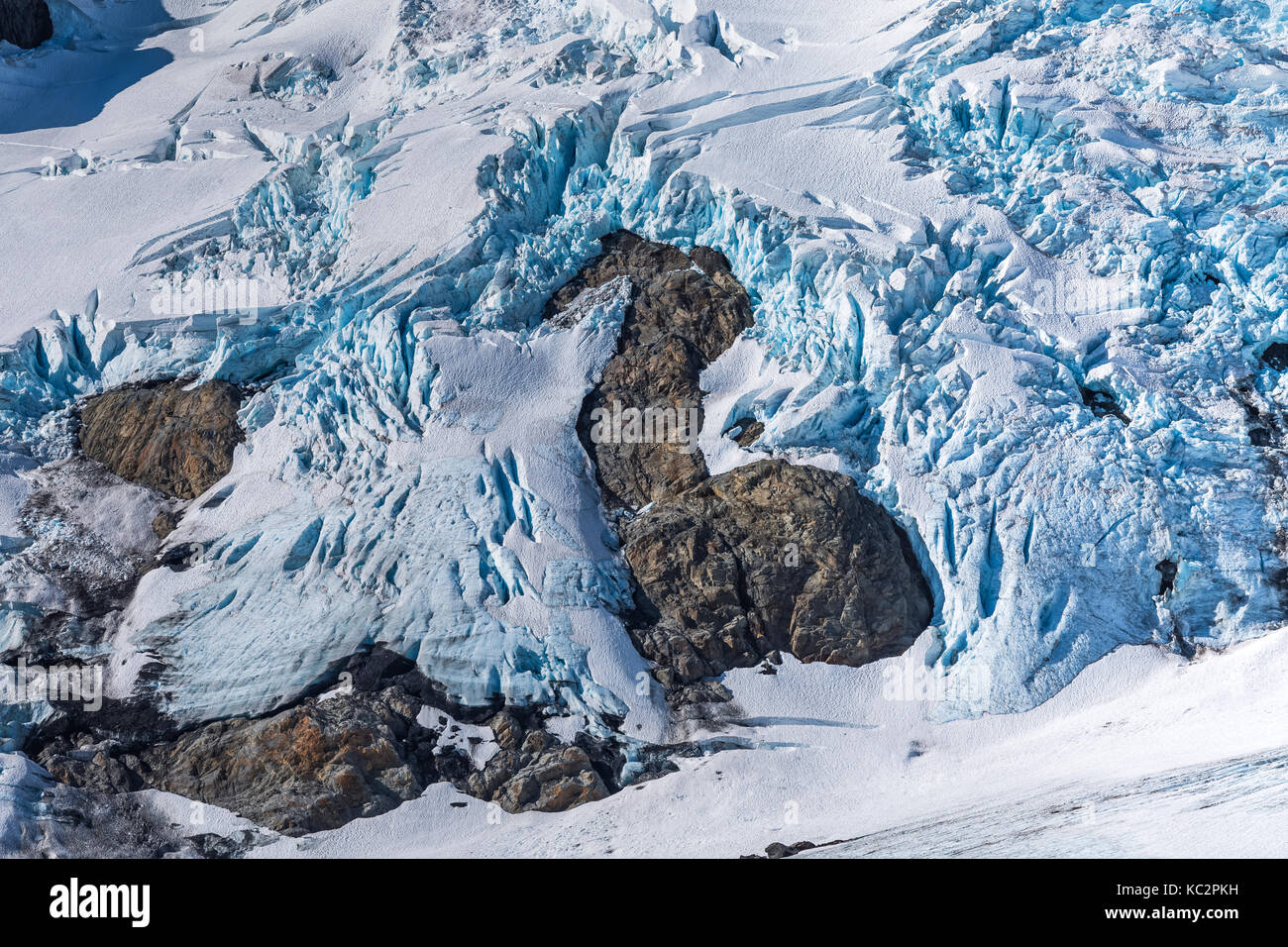 Gletscherspalten und Eis fällt der Blauen Gletscher und den Olymp in der dramatischen Einstellung am Ende der Hoh River Trail in Olympic National Park, Washingt Stockfoto