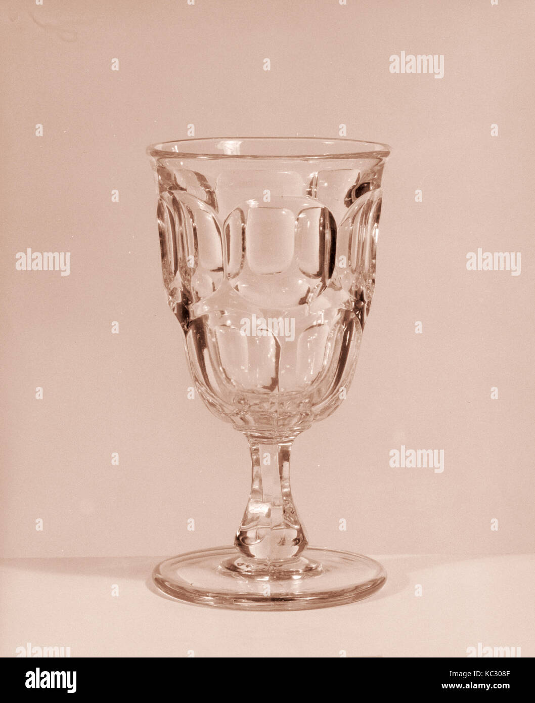 Becher, 1830-70, in Usa, US-Amerikanischen, Pressglas, H.6 1/4 in. (15,9 cm), Glas Stockfoto