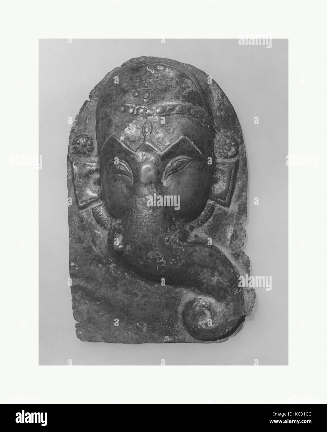 Reliefplatte der hinduistischen Gottheit, wahrscheinlich Processional: Gesicht von Ganesha, vermutlich aus dem 14. - 16. Jahrhundert Stockfoto