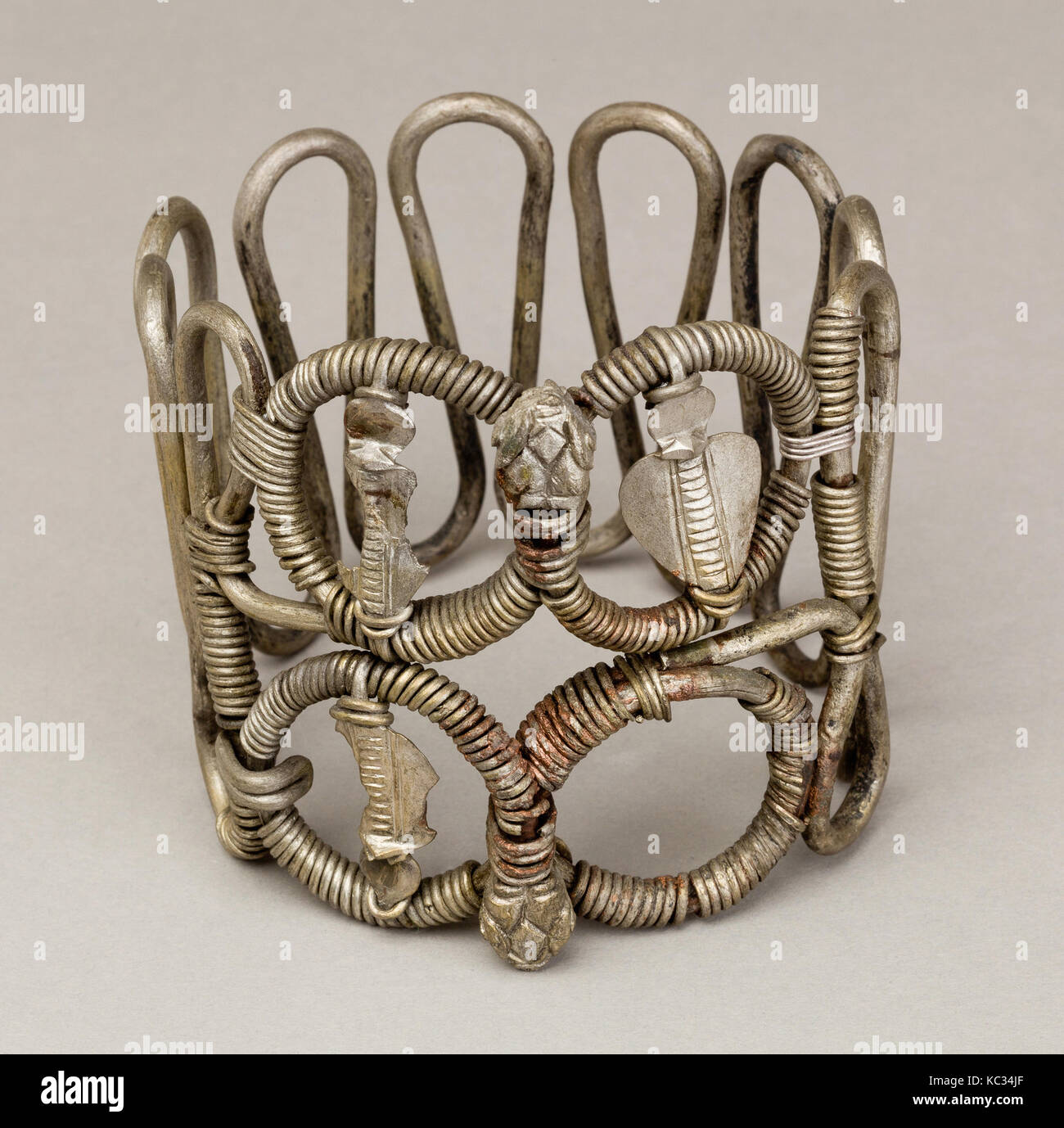 Armband oder Armbinde mit uraei, ptolemäischen und römischen Zeit, 304 v. Chr. - A.D. 364, aus Ägypten, zentrale Delta, el-Balamun Stockfoto