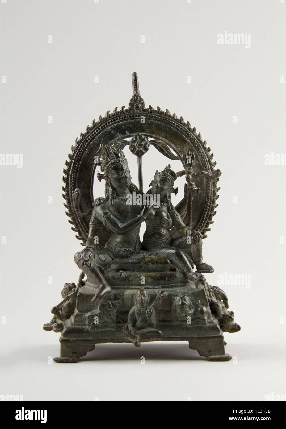 Shiva sitzend mit Uma (Umamaheshvara), 10. Jahrhundert Stockfoto