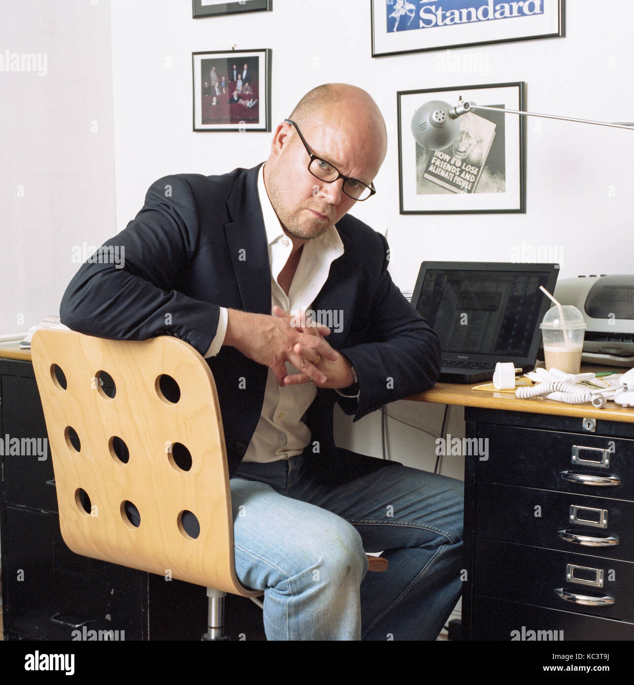 Toby Young, englischer Journalist und Autor in London England fotografiert, 7. August 2006 Stockfoto