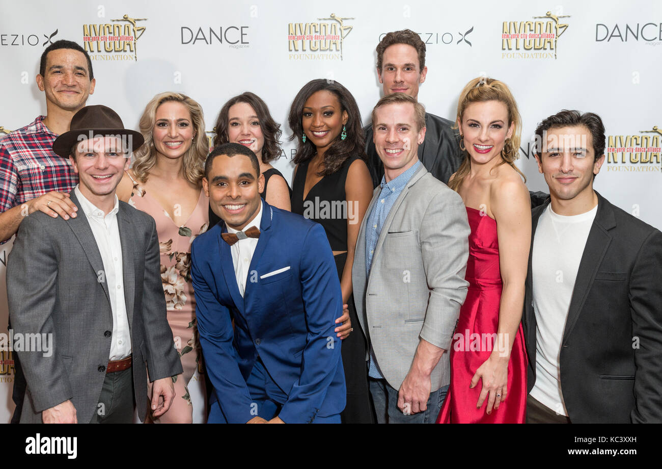 New York, NY, USA, 01.10.2017: Cast musical Hello Dolly & Phillip Attmore (C) Teilnahme an hellen Lichter Shinning Stars Gala 2017 ehrt Ann Reinking an der NYU Skirball Center Stockfoto