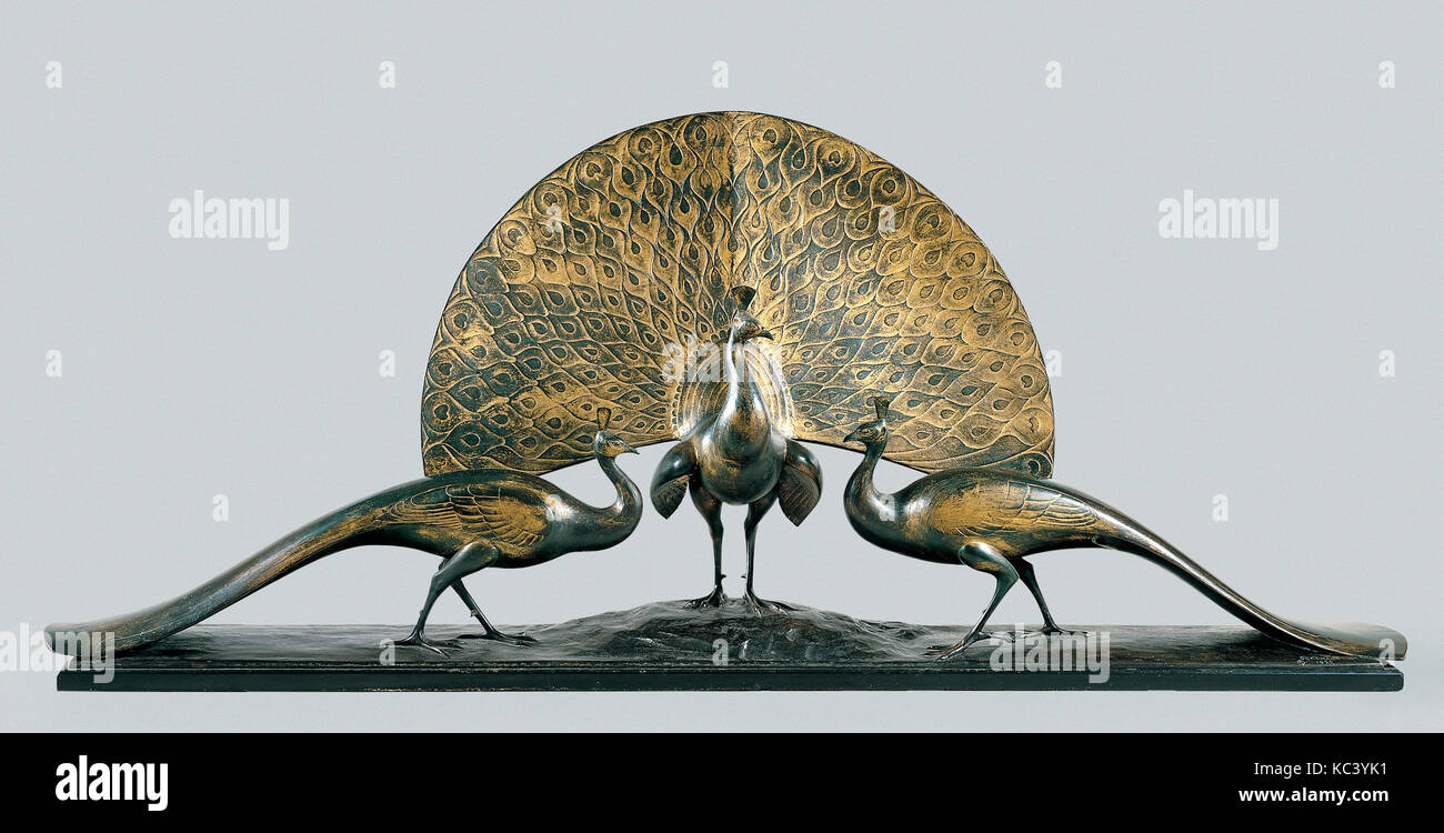 Die Pfauen, 1922, Bronze, vergoldet, 23 1/4 x 56 1/2 x 10 1/8 in. (59,1 x 143,5 x 25,7 cm), Skulptur, Gaston Lachaise (Amerikanische Stockfoto