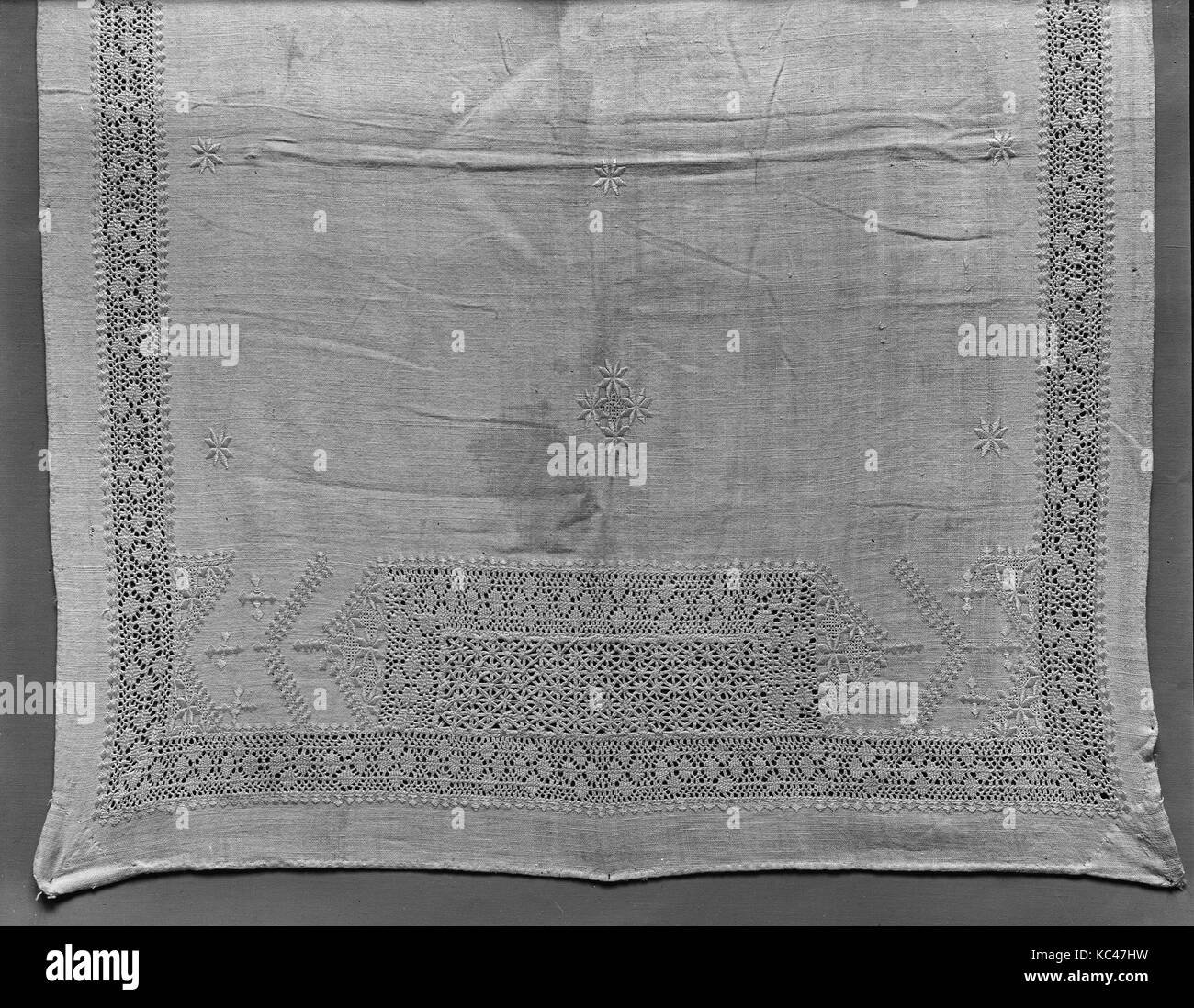 Schleier, 18. Jahrhundert, in den Iran, Bettwäsche, H.25 zugeschrieben. (63,5 cm), Textilien Stockfoto