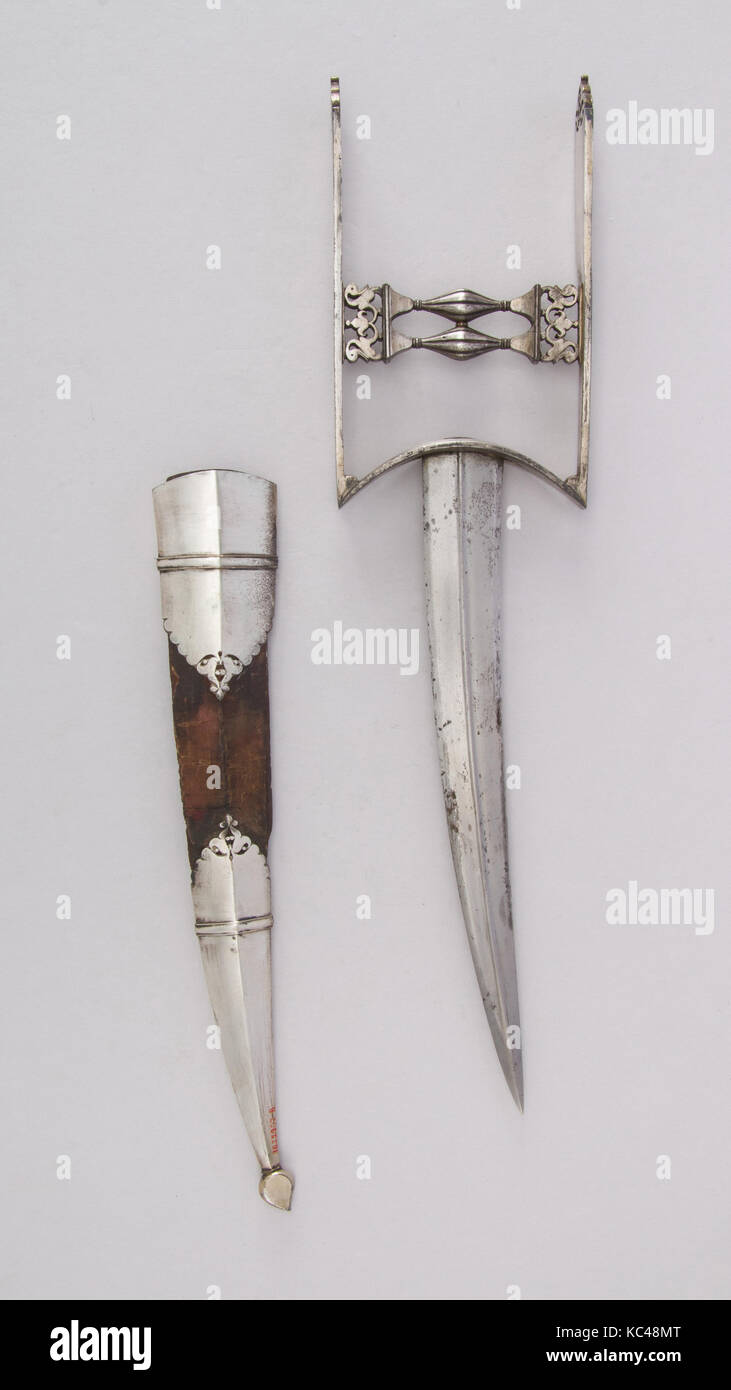 (Katar) Dolch mit Scheide, 18. Jahrhundert, Lucknow, Uttar Pradesh, North Indian, Stahl, Silber, Holz, Samt, H. mit Scheide 16 3 Stockfoto