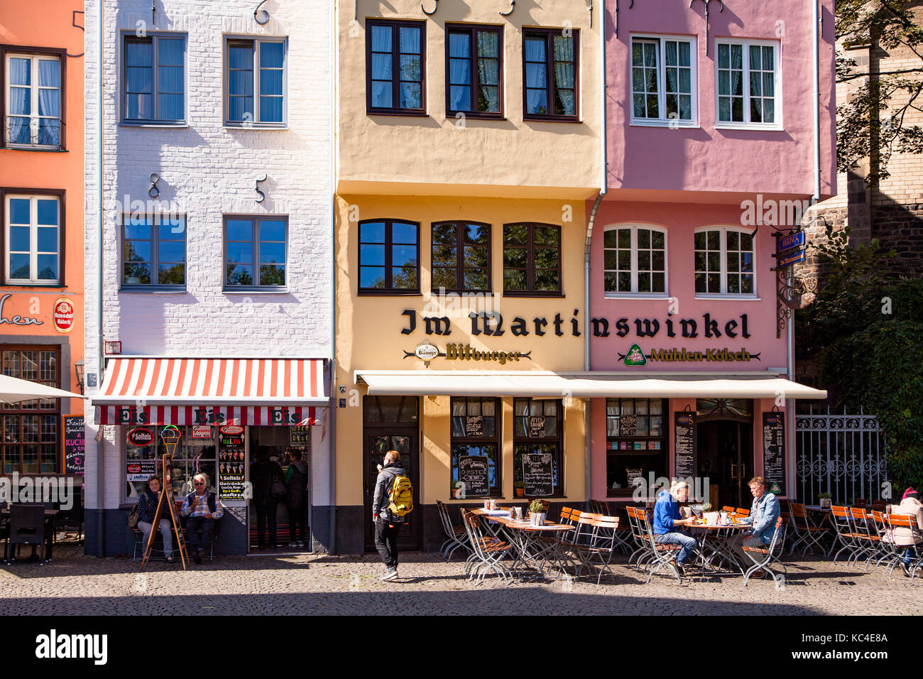 Deutschland, Köln, der Fischmarkt in der Altstadt, Häuser vor der Kirche Gross St. Martin. Deutschland, Köln, der Fischmarkt in d Stockfoto