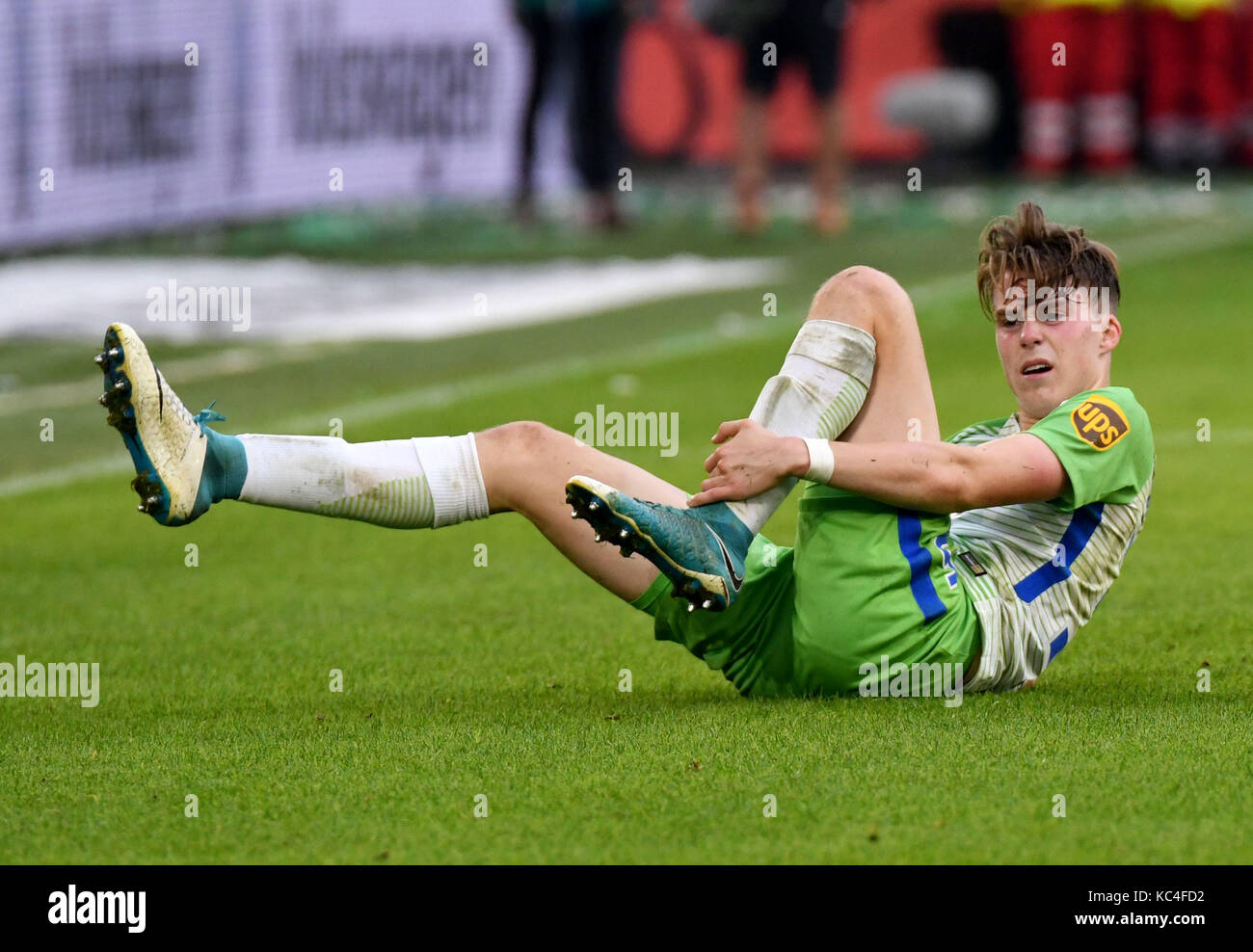 Wolfsburg, Deutschland. 30 Sep, 2017. Wolfsburg Gian-Luca Itter in Aktion während der deutschen Fußball-Bundesliga Spiel zwischen dem VfL Wolfsburg und 1. FSV Mainz 05 in der Volkswagen-Arena in Wolfsburg, Deutschland, 30. September 2017. Credit: Peter Steffen/dpa/Alamy leben Nachrichten Stockfoto