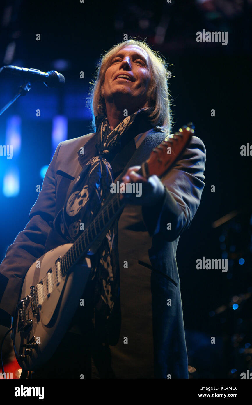 Tom Petty performing in der Hollywood Bowl in Hollywood, CA USA - September 26, 2006, live. Foto © Kevin Estrada/Medien Punch Stockfoto