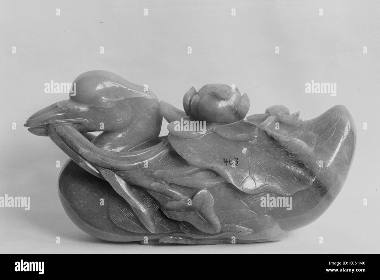 Ente, Qing Dynastie (1644 - 1911), Kangxi (1662 - 1722), China, Nephrit, Grau von vielen Schattierungen gesprenkelt und Geädert mit Schwarz Stockfoto