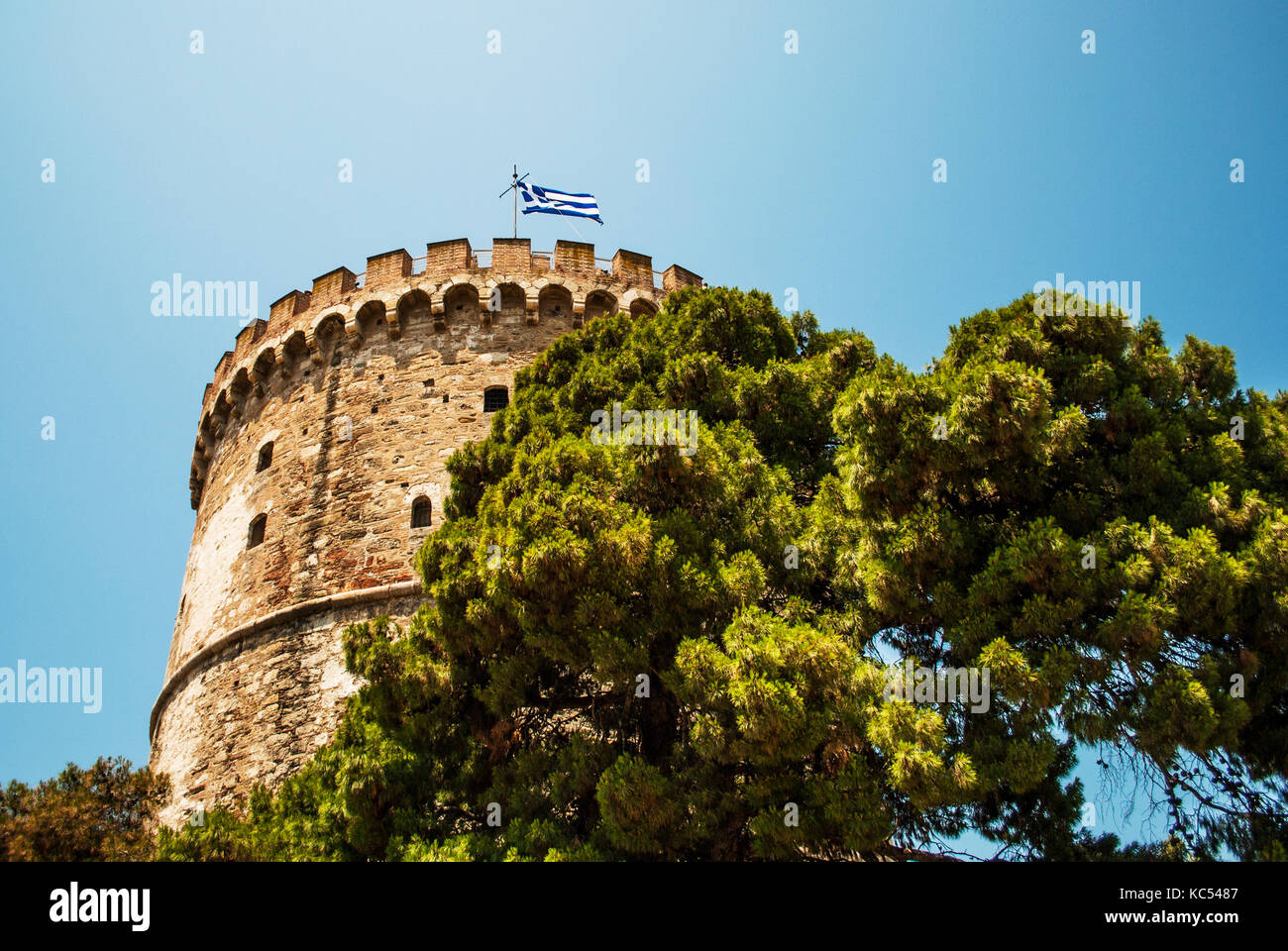 Der weiße Turm von Thessaloniki. Das Symbol der Stadt Thessaloniki in Griechenland. alte mittelalterliche Turm Stockfoto