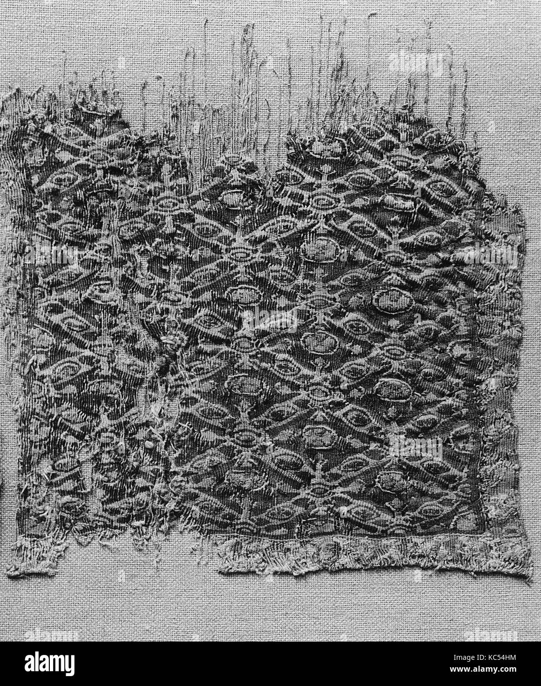 Fragment, 6. - 7. Jahrhunderts, Ägypten, Wolle, Leinen zugeschrieben; Gobelin-Webart, 8 cm hoch 7 cm breit (21 cm hoch 20 cm Stockfoto