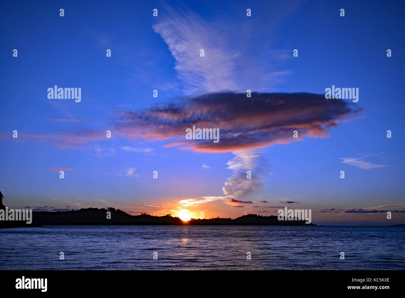 Seltsame cloud Phänomen at Sonnenuntergang Stockfoto