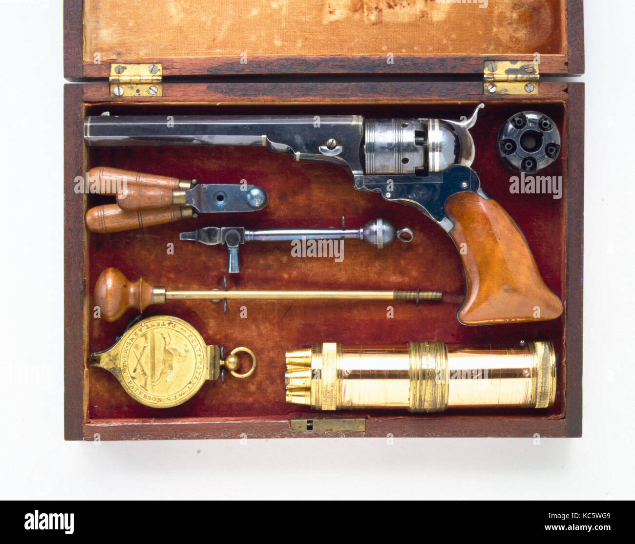 Colt Paterson Percussion Revolver, Nr. 3, Gürtel Modell, Seriennummer 156, mit Etui und Zubehör, Ca. 1838 Stockfoto