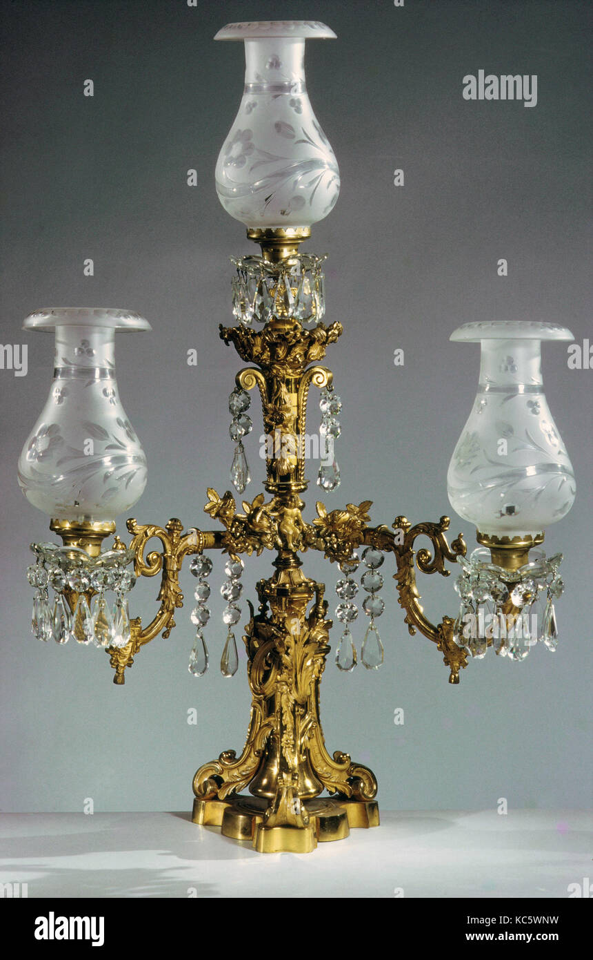 Gas Lamp, Ca. 1855, vergoldeter Bronze, Glas, 34 1/2 x 23 in. (87,6 x 58,4 cm), Metall Stockfoto