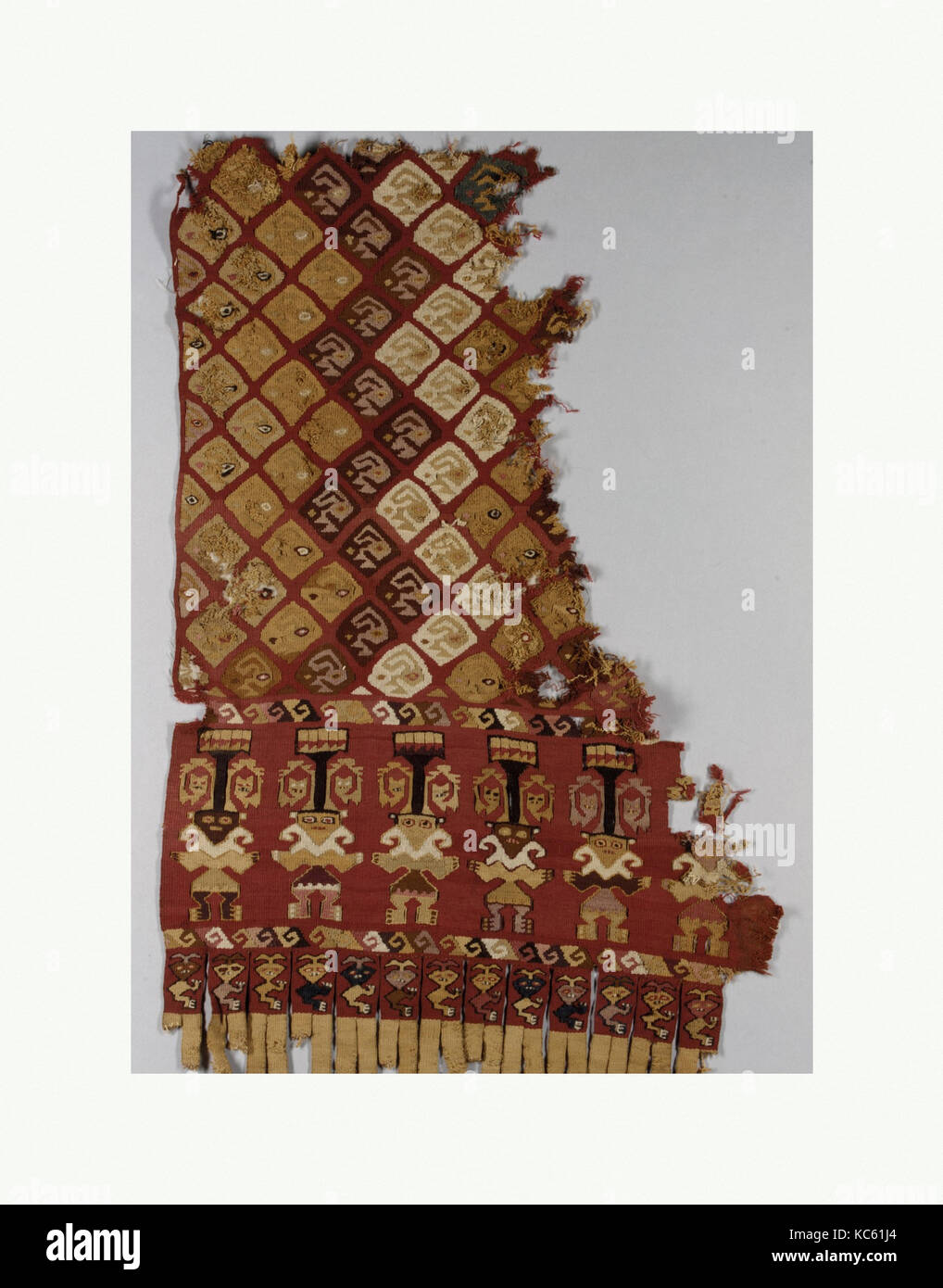 Fragment, 12. - 14. Jahrhundert, Peru, Chancay, Camelid Haar, Baumwolle, Gesamt: 14 x 21 cm. (35,56 x 54,61 cm), Textiles-Woven Stockfoto